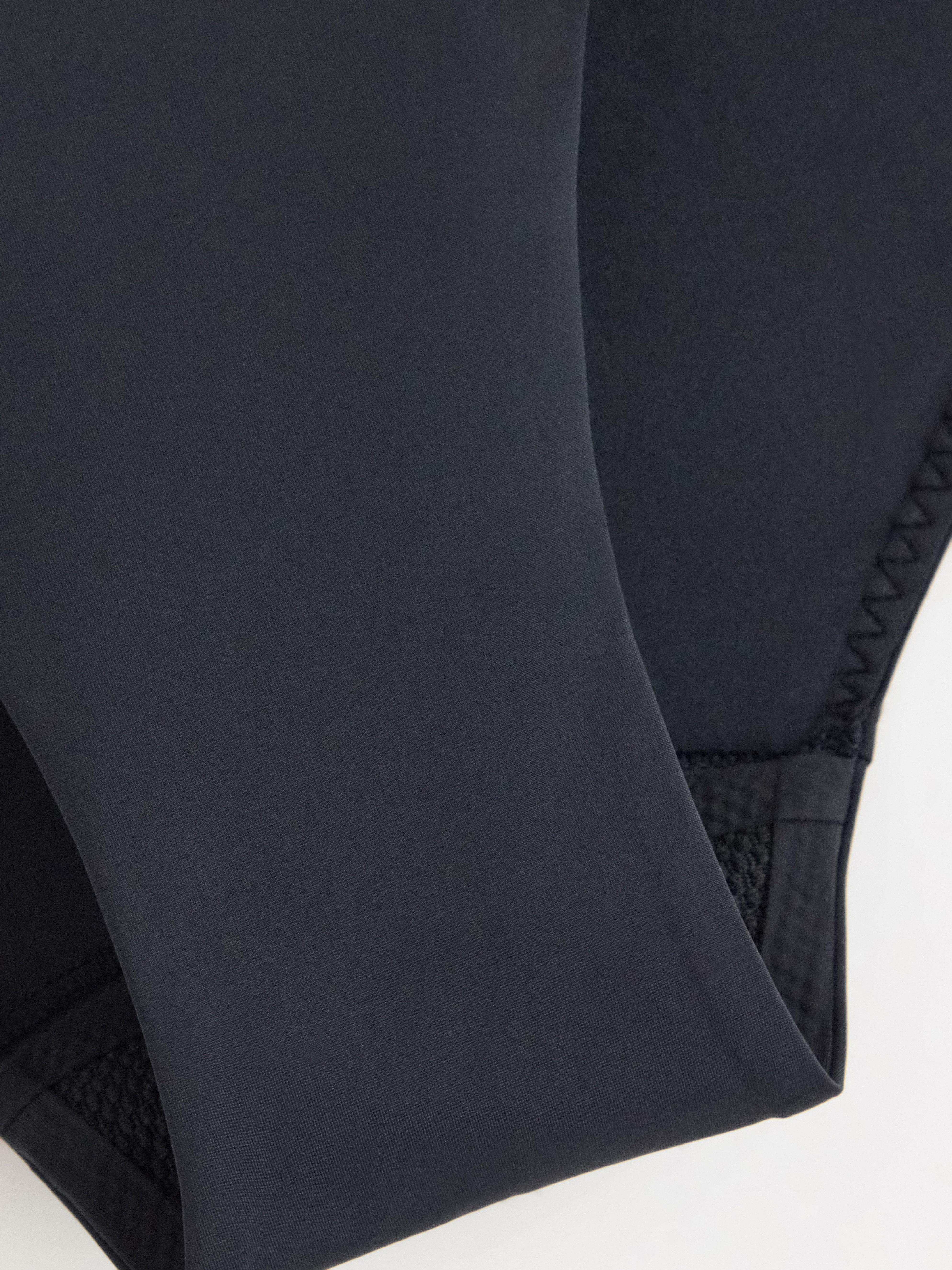 Traje de baño con protección menstrual – braguita de bikini – Female Engineering Black