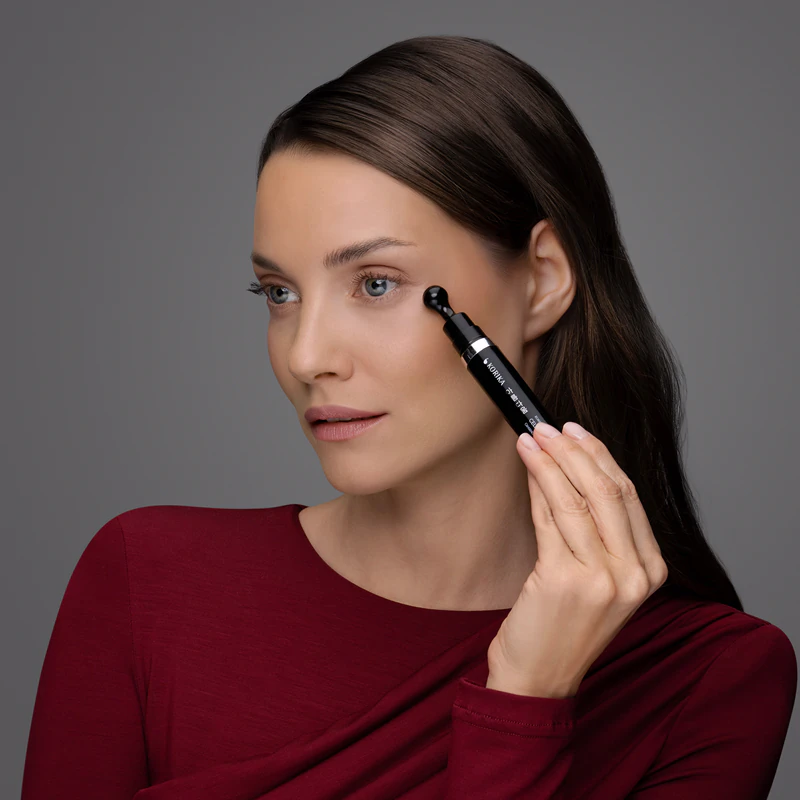 KORIKA Creme para Olhos Renovador Celular com Ginseng Coreano e Células-Tronco Marinhas