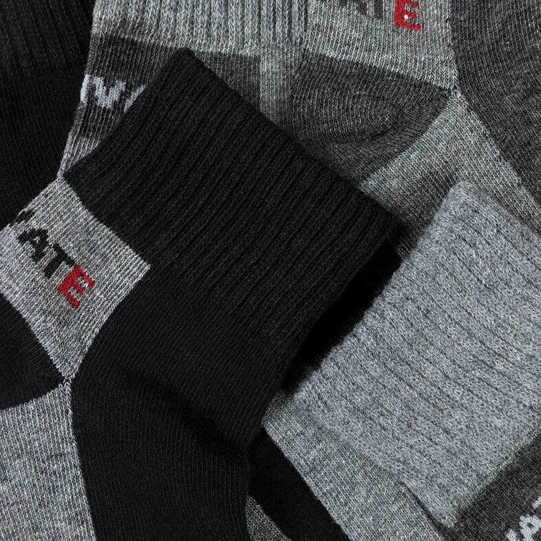 Mehrfarbige Herrensocken und Strumpfhosen