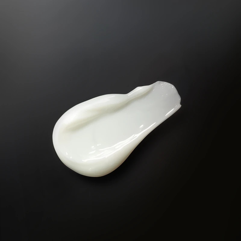 KORIKA Korean Heritage Silk & 8 Tips of Hialuronic Acid Silk Sleeping Mask vlažilna in hranilna nočna maska