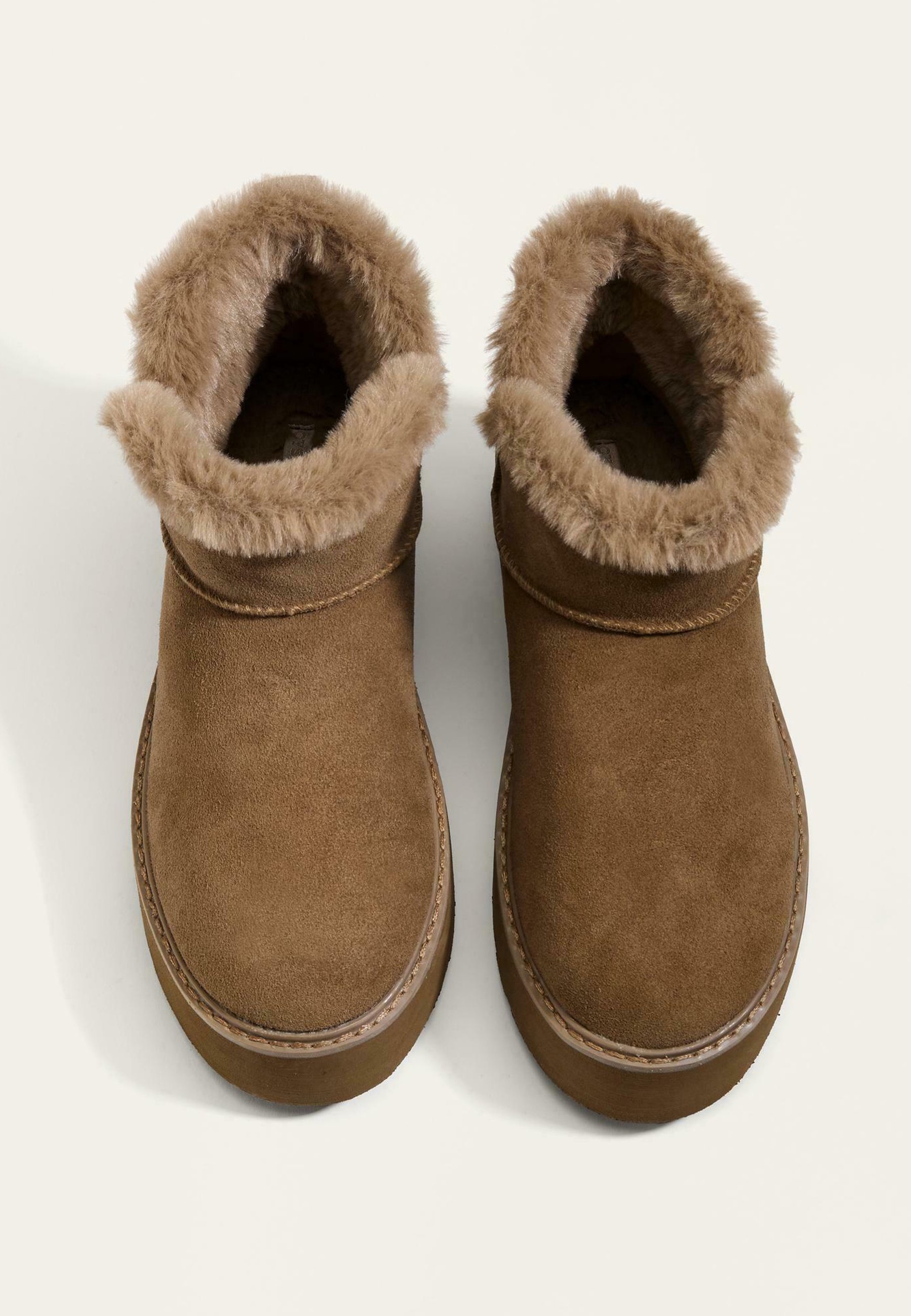 OYSHO winterlaarzen - bruin