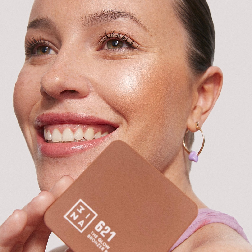 3INA Bronzer Bronzujúci púder The Glow - 7 g