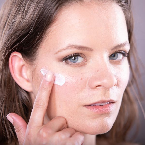 Crema hidratante diaria de argán de Douvall con SPF30 UVA/UVB 15 ml