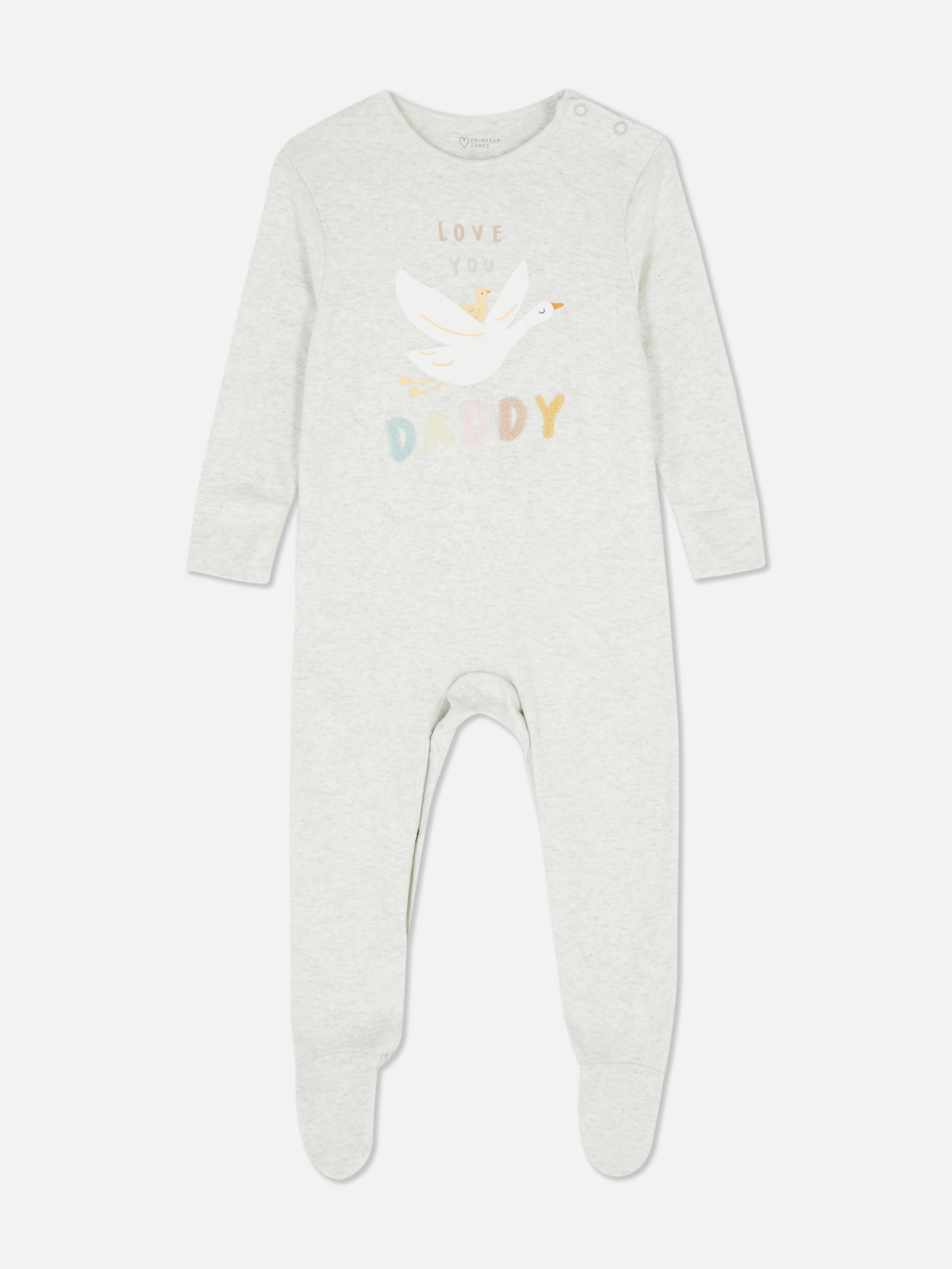 „Ich liebe dich, Papa“-Schlafanzug. Dieses süße Babyoutfit ist das perfekte Geschenk zur Babyparty.