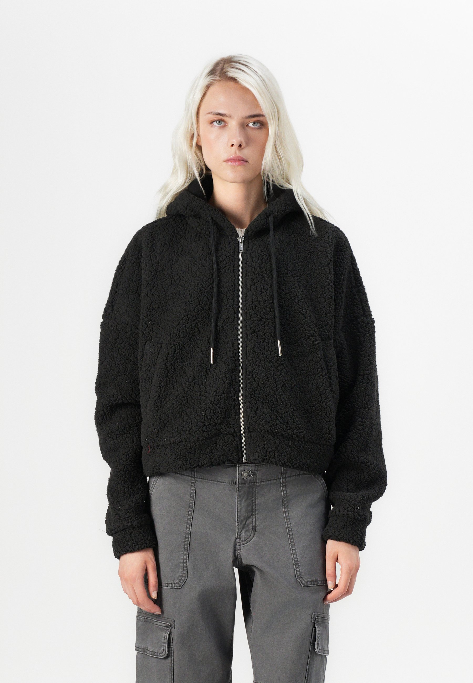 Veste polaire courte Noisy May NMCUDDLE - noire