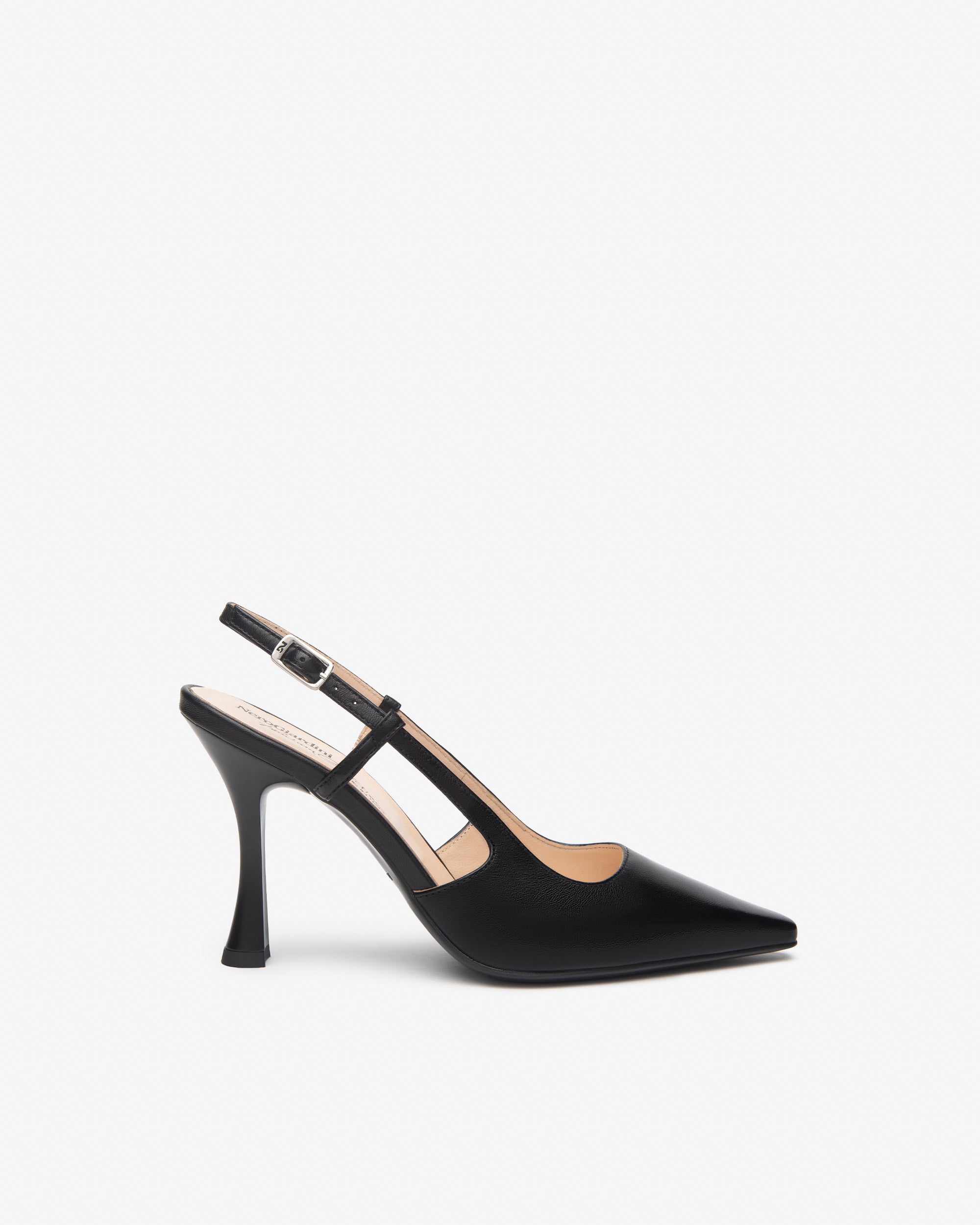  Damen-Pumps aus Leder