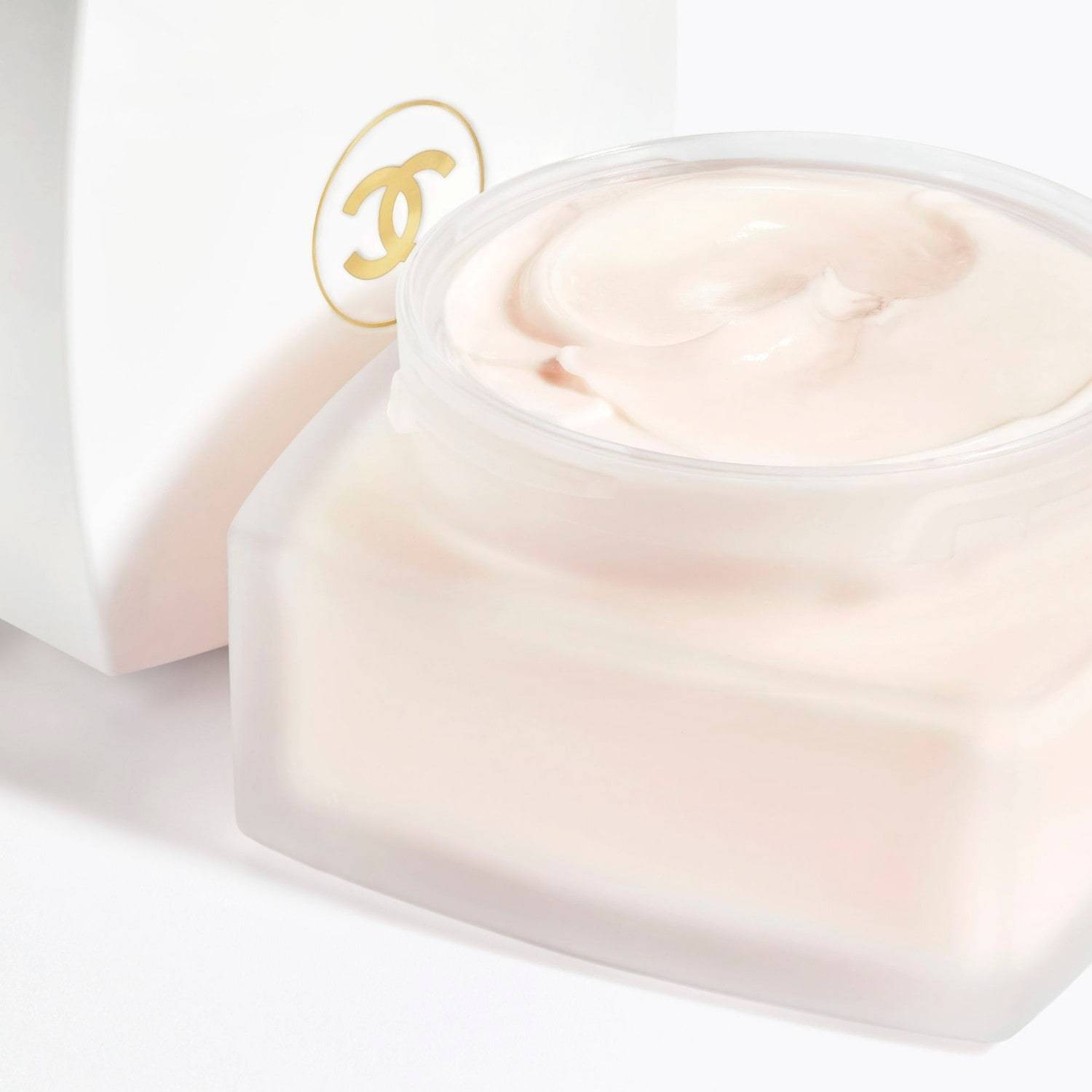 CHANEL telový krém č. 5 LA CRÈME CORPS - 150 g