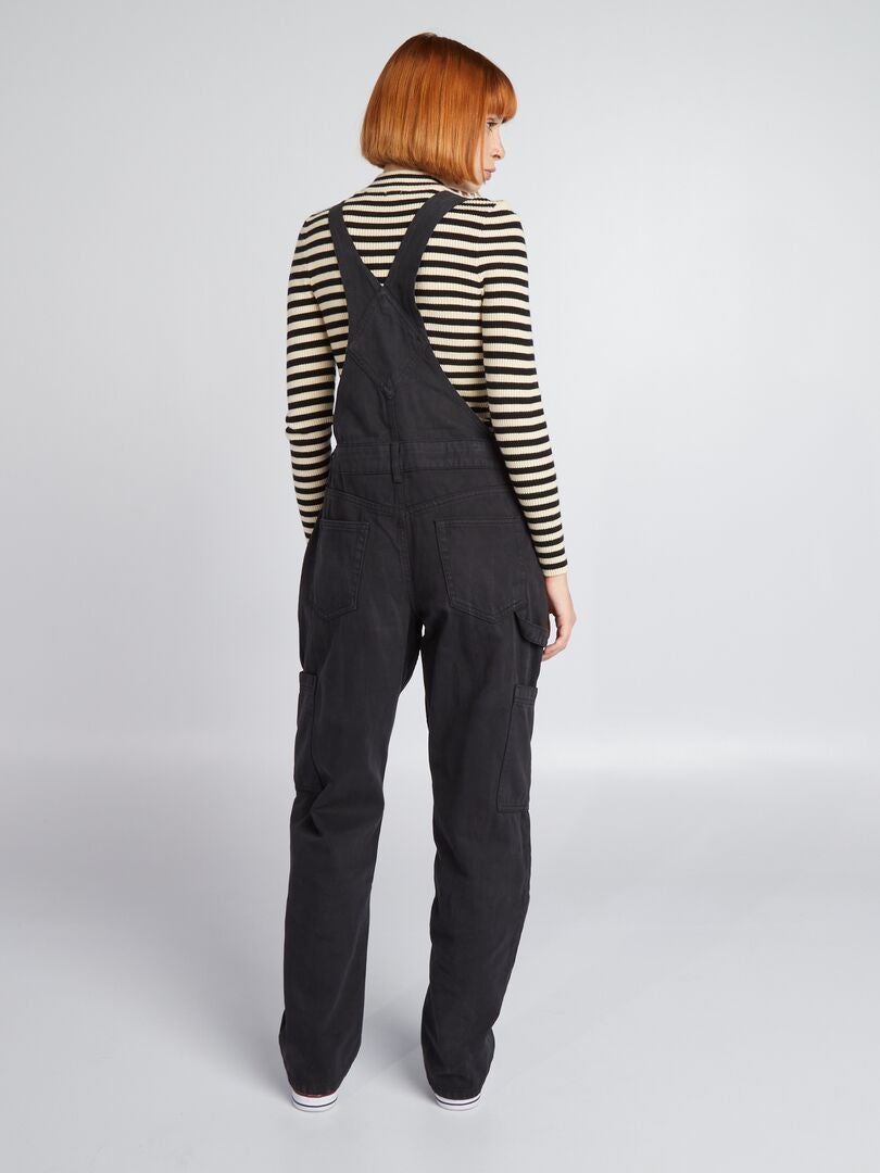 Peto con bolsillos con solapa - NEGRO