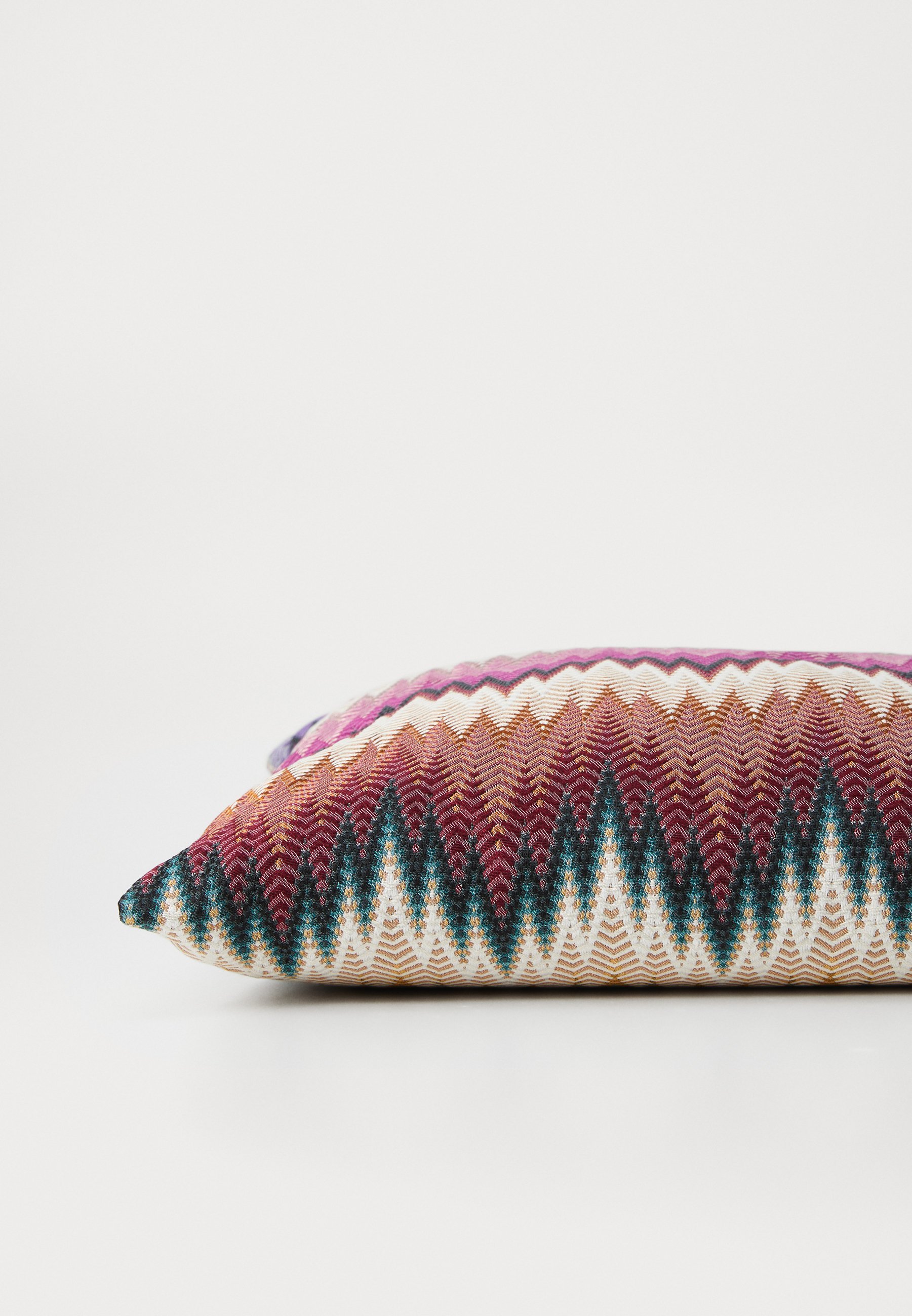 Μαξιλάρια και καλύμματα μαξιλαριών Missoni