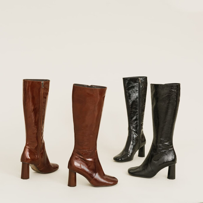 Bottes à talons  en cuir vieilli noir