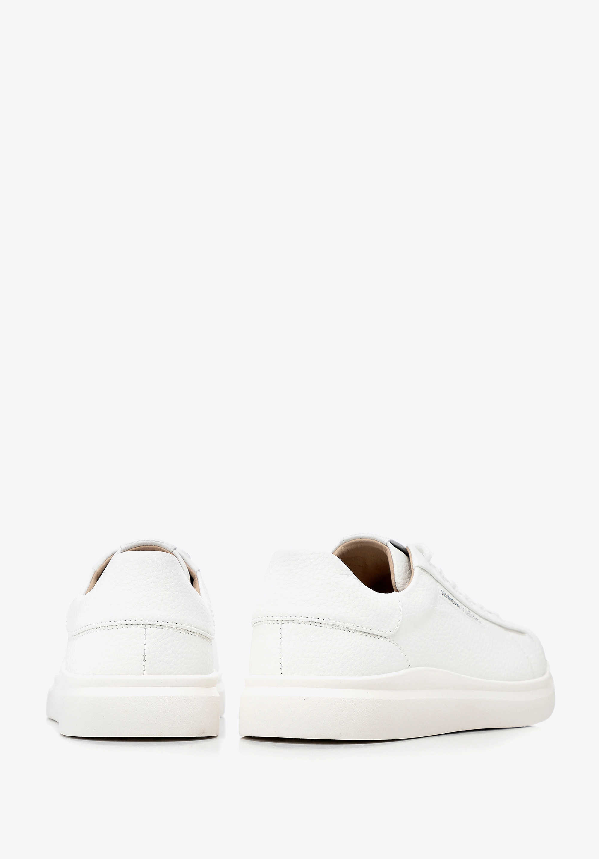 Damskie klasyczne sneakersy na platformie białe
