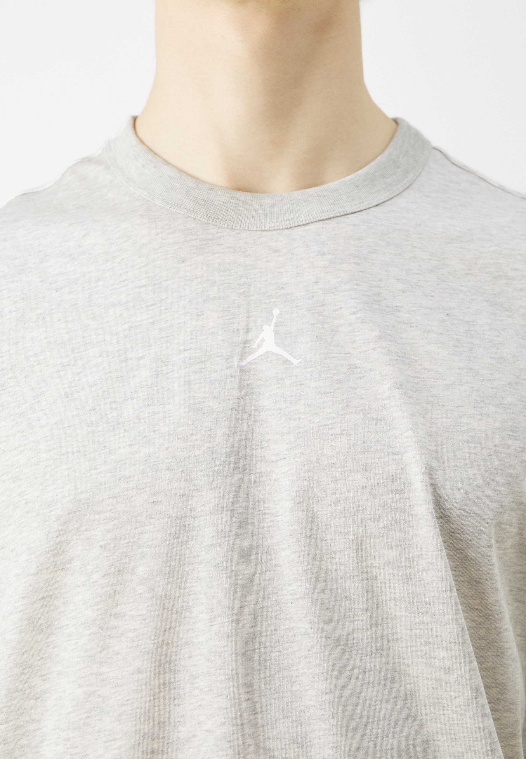Jordan Basic T-skjorte - gråmelert/hvit