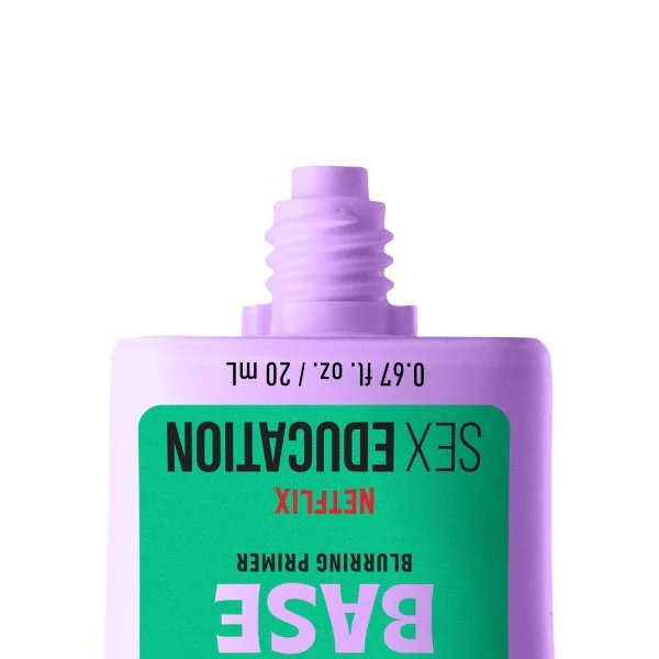 NYX Professional Makeup X Sex Education: Ola Blurring -pohjustusvoide