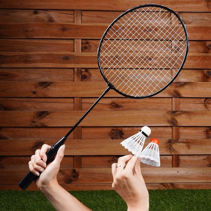 Vilde badminton set - 4 rackets and 8 darts - 61 x 20 cm - Multicoloured