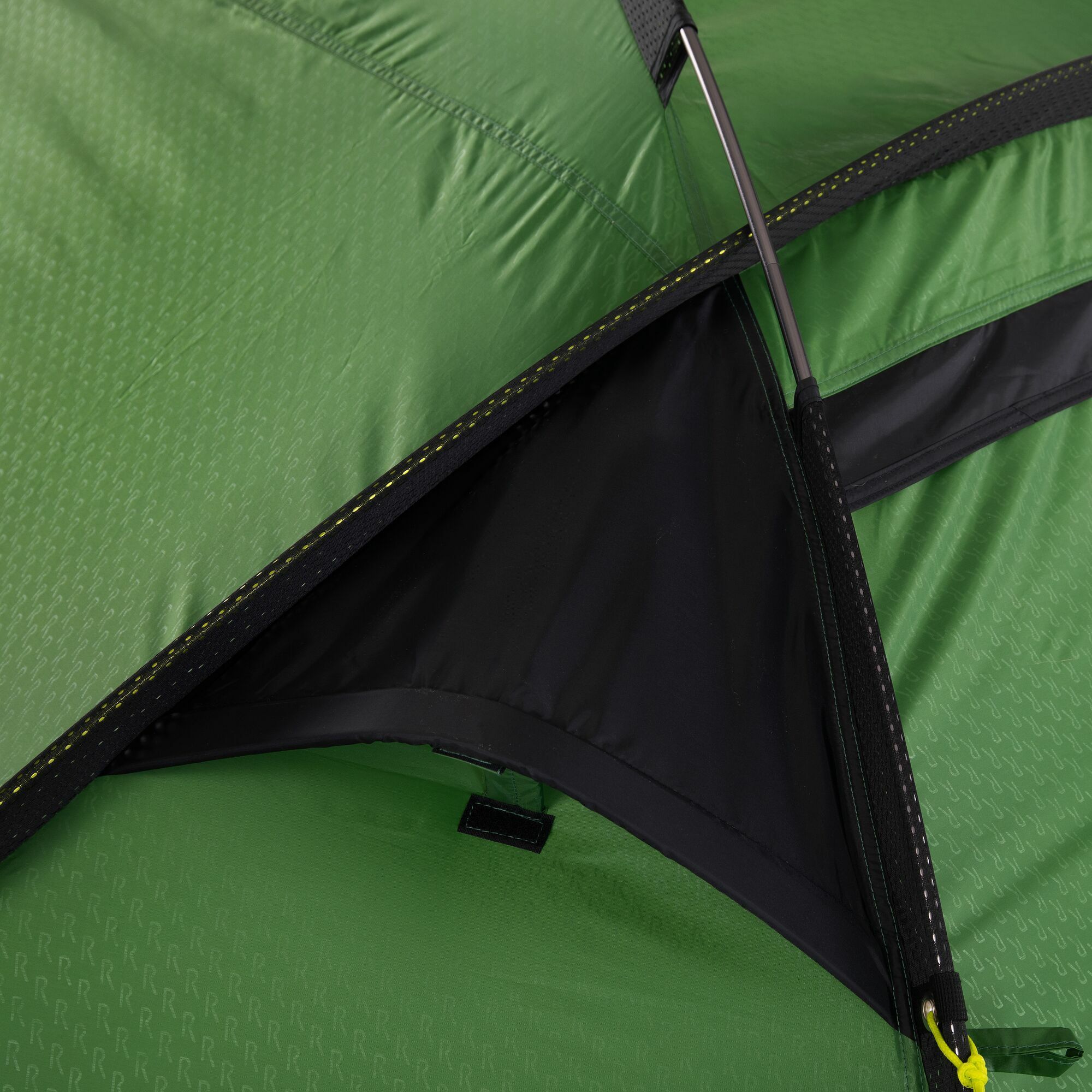 Tente igloo 3 personnes Regatta Montegra Geo