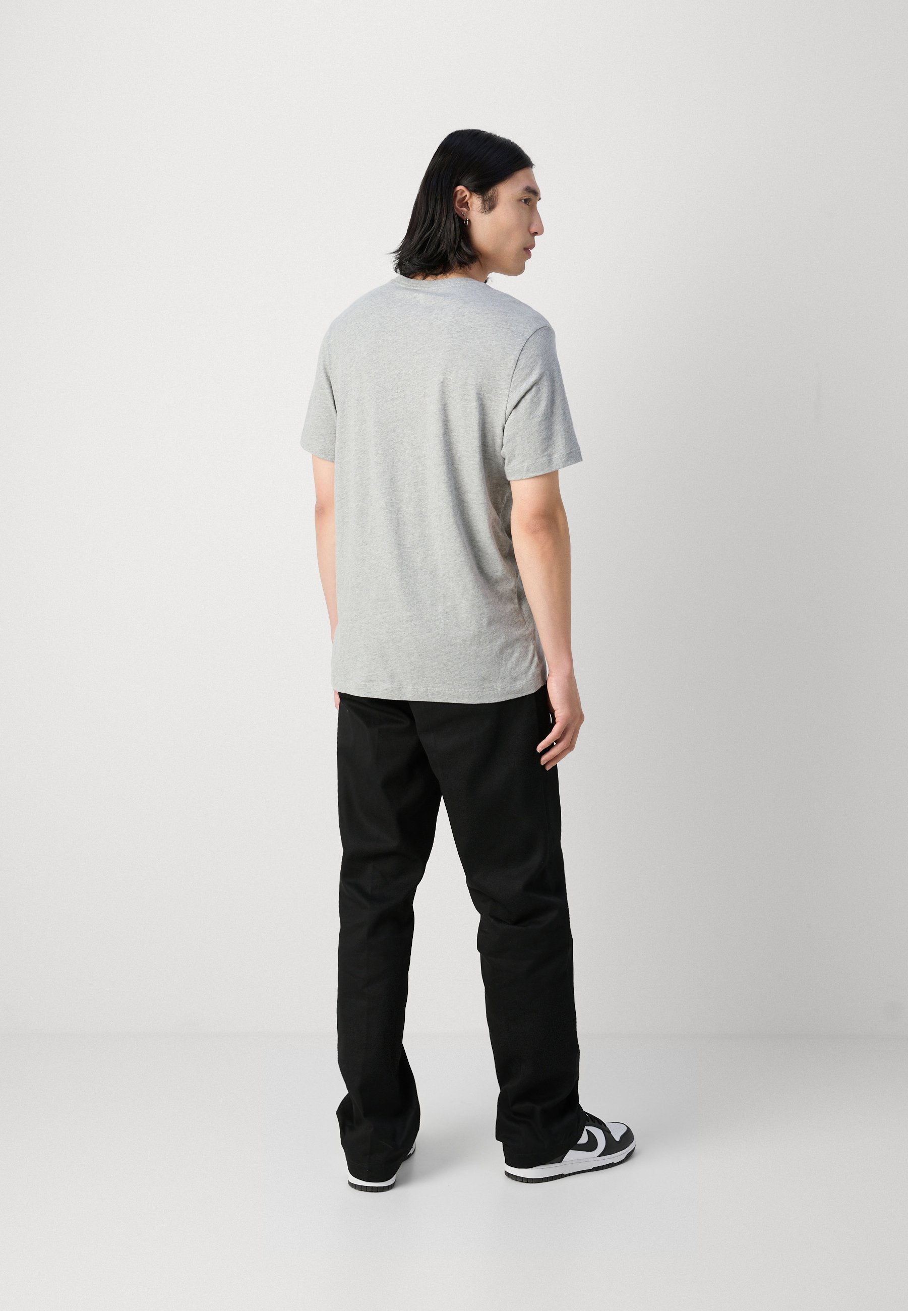 Nike Sportswear Basic T-skjorter