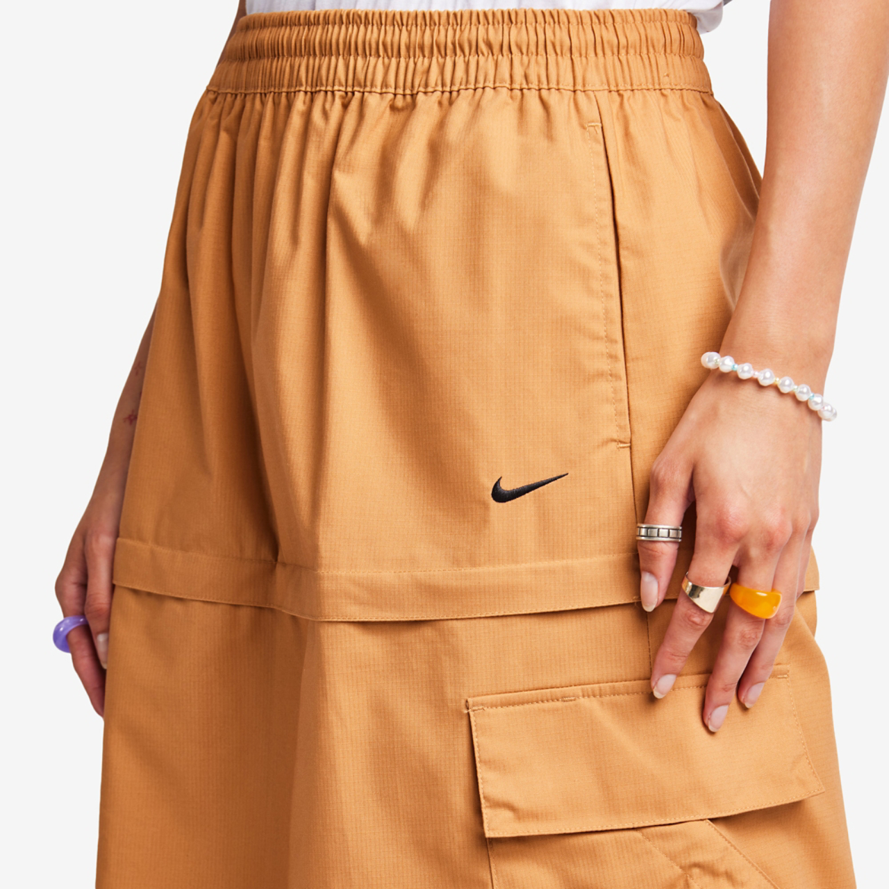 Nike Essential Mid Rise Cargo Midi