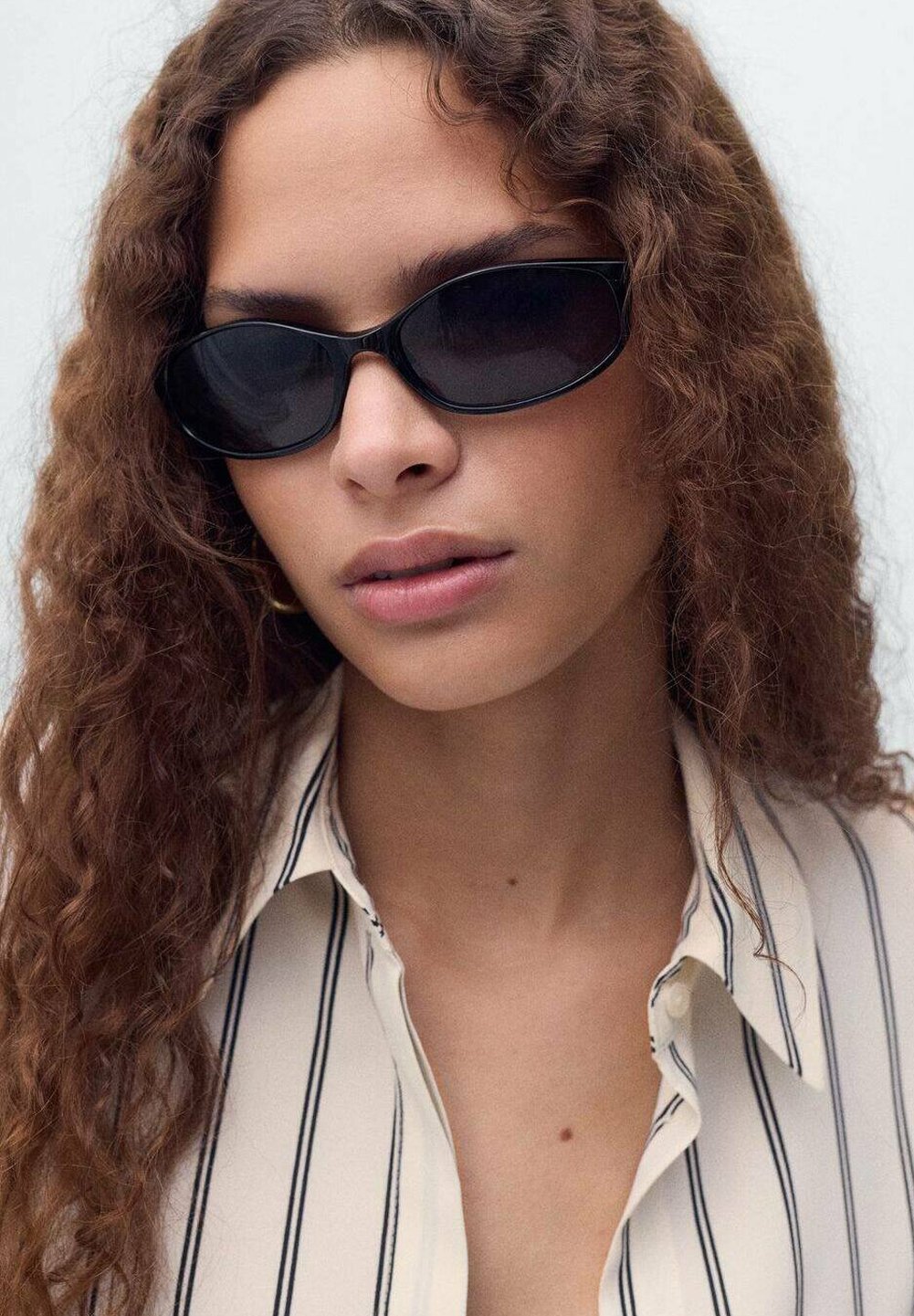 Blusa de manga comprida estampada da Mango - com botões na frente - cor off-white