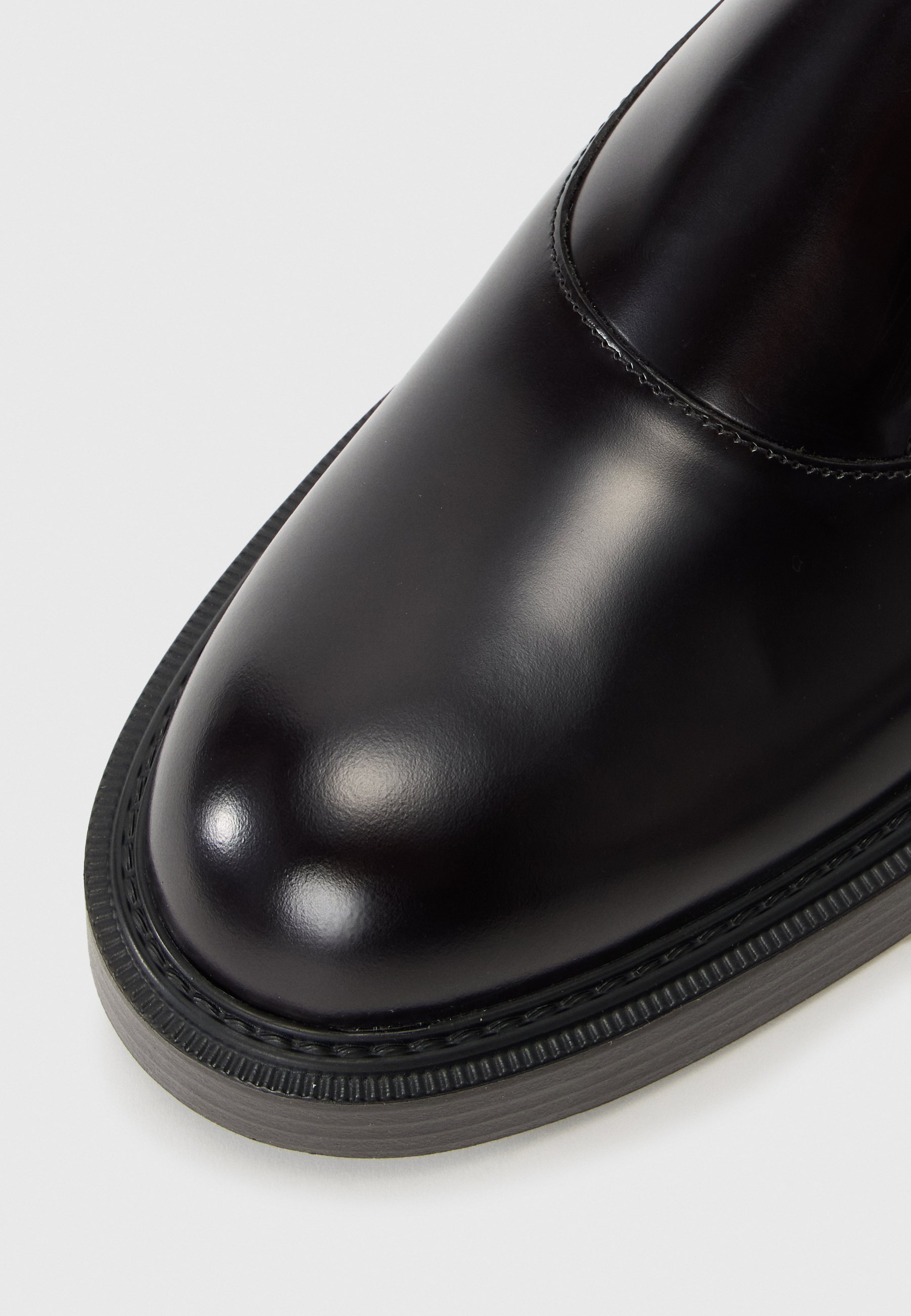 Emporio Armani Slip-ons - marrom escuro