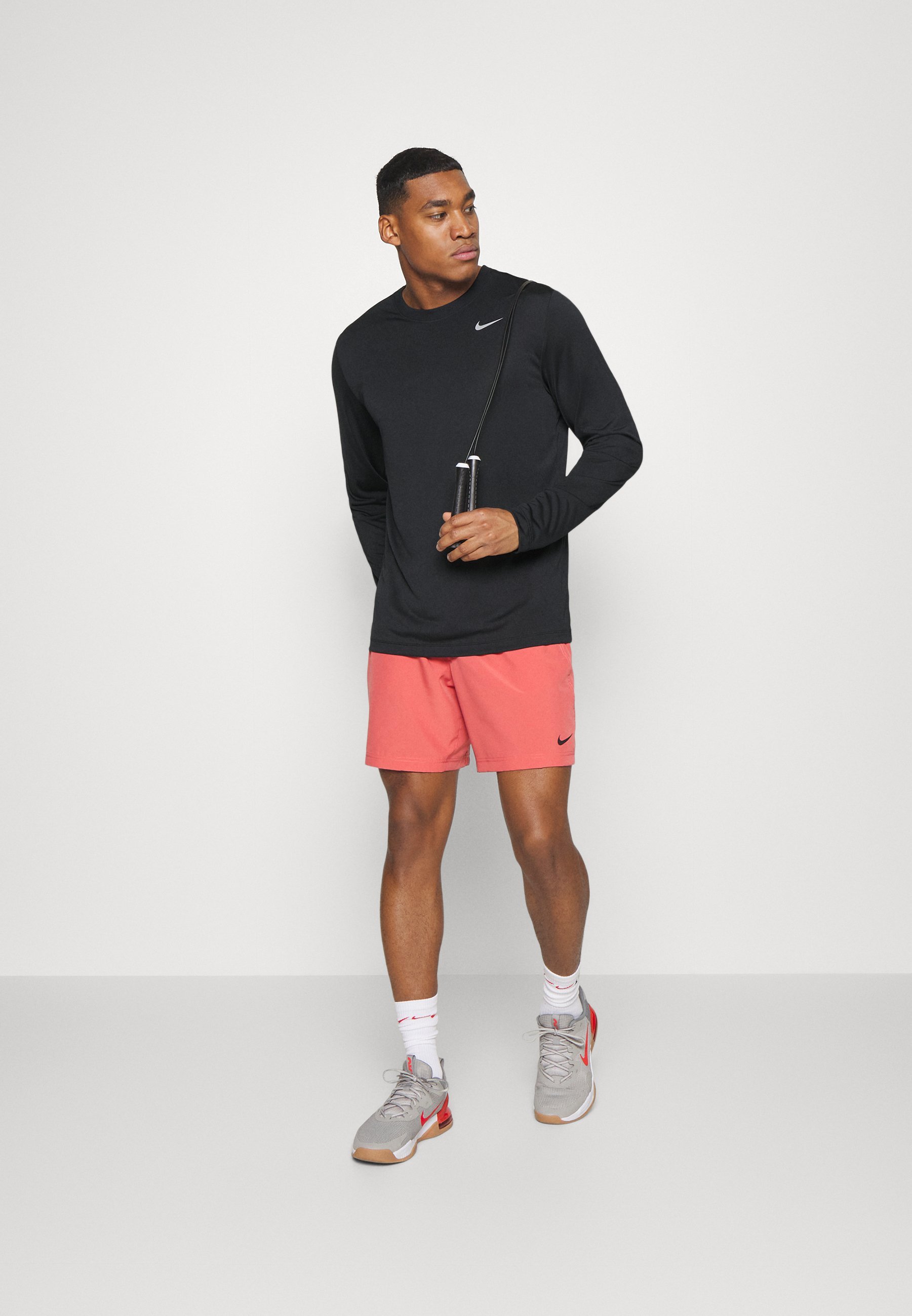 Nike Performance TEE RESET - Maglia a maniche lunghe - nero/argento opaco