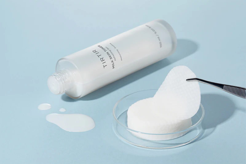 TIRTIR Milk Skin Toner – aufhellendes und feuchtigkeitsspendendes Gesichtswasser