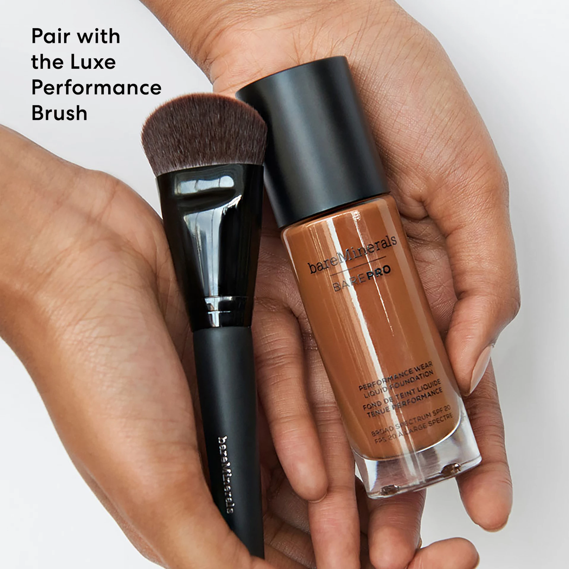 BarePRO® Performance Wear šķidrais tonālais krēms SPF20 15,5 Butterscotch - bareMinerals