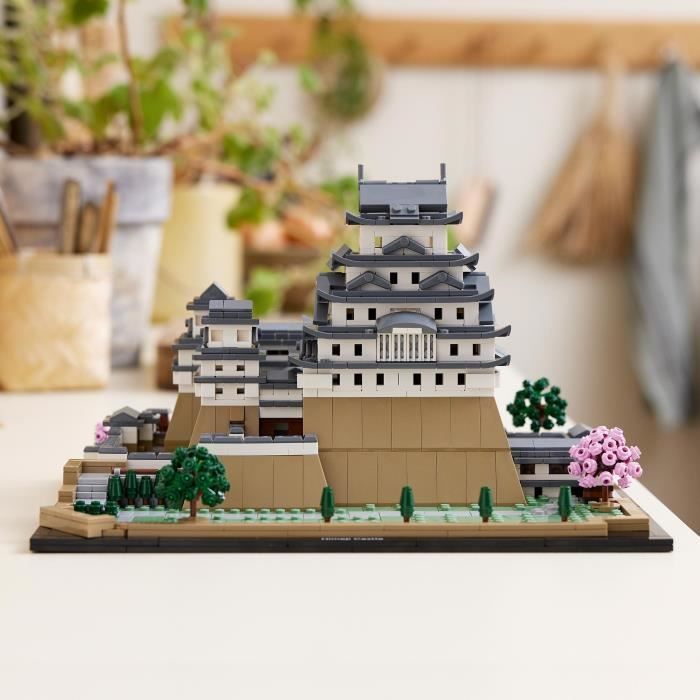 LEGO® Architecture 21060 Castello di Himeji, Kit di costruzione per adulti e appassionati di cultura giapponese