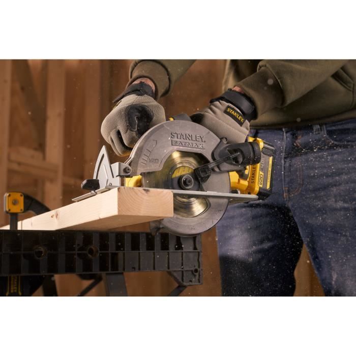 Sierra circular inalámbrica - 18V - STANLEY FATMAX - SFMCS500M1S-QW - Profundidad de corte de 54 mm (a 90°) - Batería de 4 Ah + Cargador