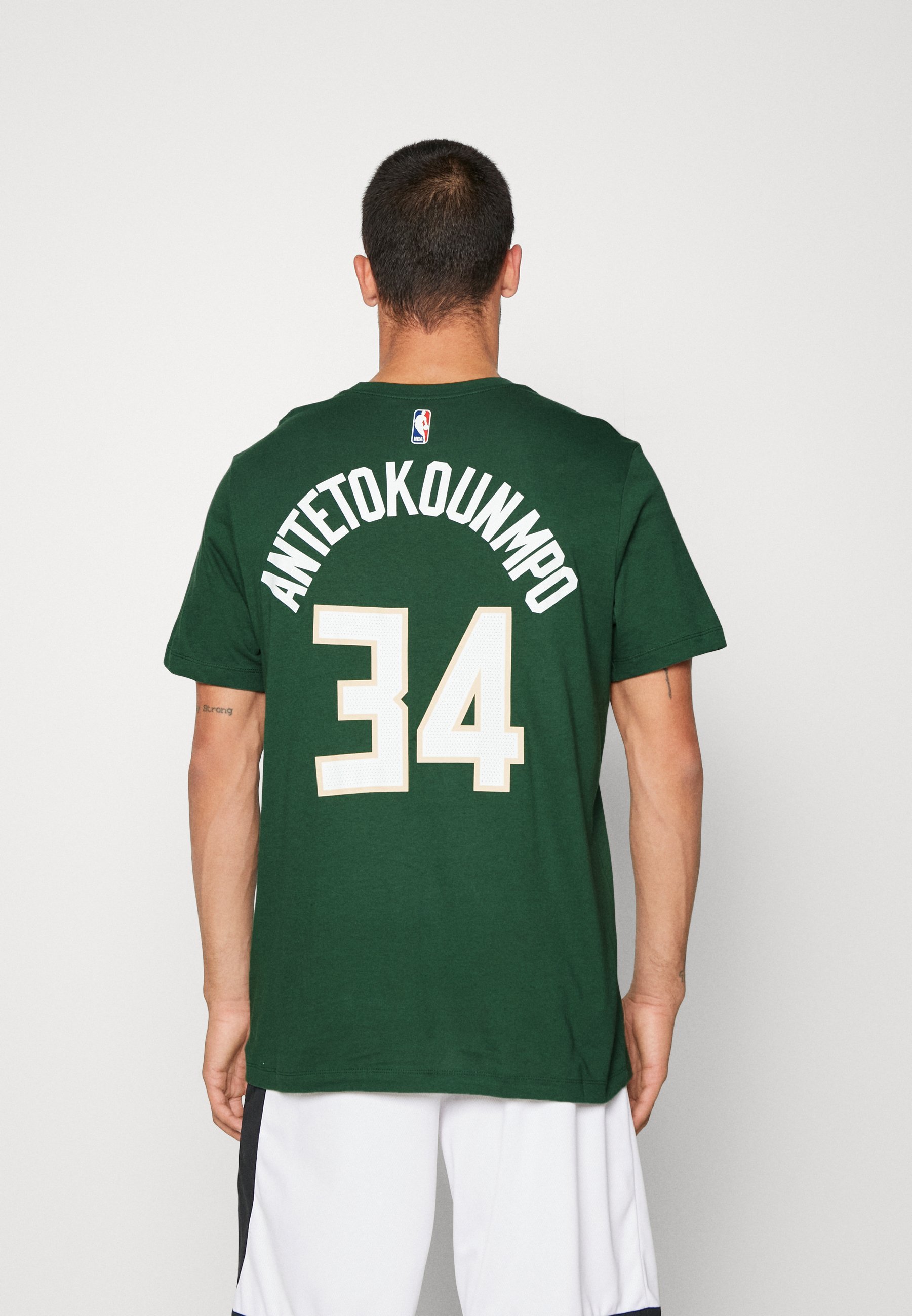 Nike Performance NBA GIANNIS ANTETOKOUNMPO MILWAUKEE BUCKS NAME AND NUMBER TEE - Tričko s potiskem - fir/antetokounmpo
