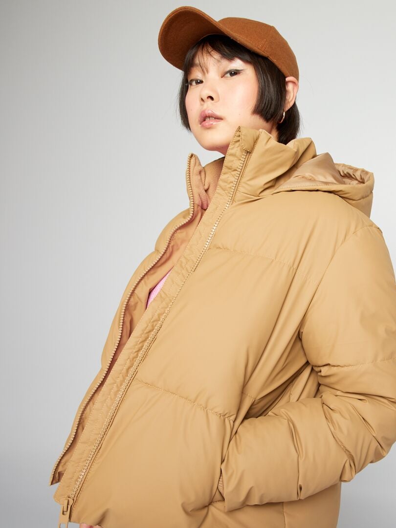 Chaqueta corta de plumas con forro polar - BEIGE