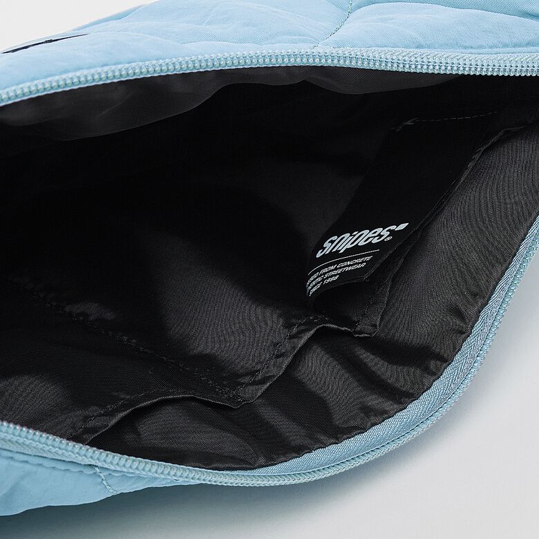 Badge Basic Logo Diamond Quilted Shoulder Bag