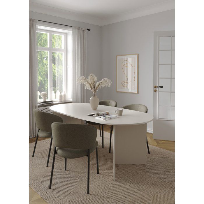 Familie eettafel – Ovaal – Kasjmierbeige afwerking – Geschikt voor 6 personen – 200 x 100 x 76 cm
