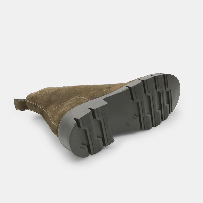 Anfibi da donna in suede