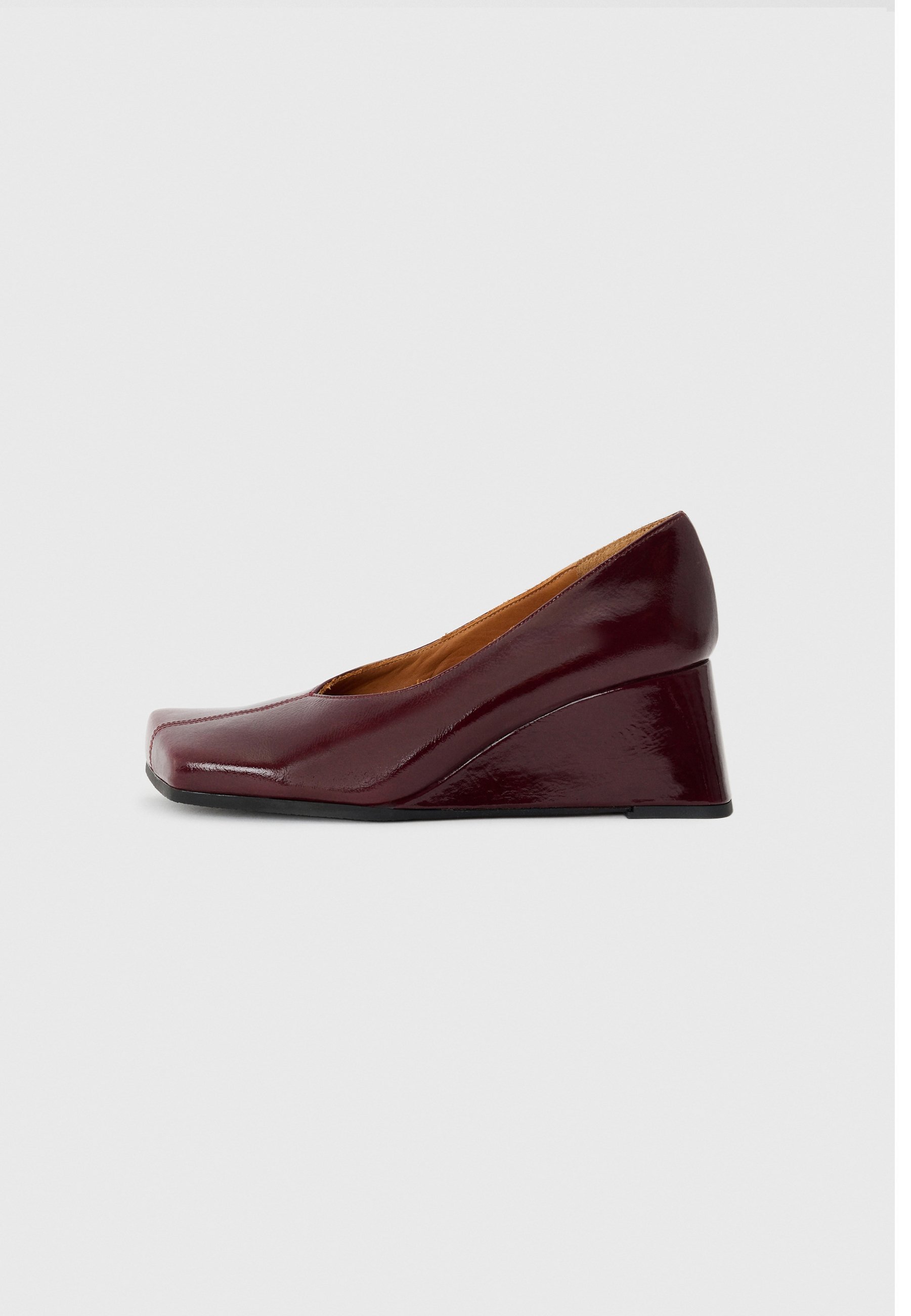 Chie Mihara QUTIE - Quartiers - raisin