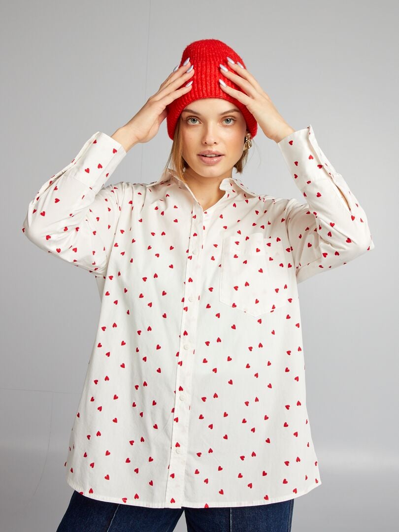 Camisa com estampa de corações - VERMELHA