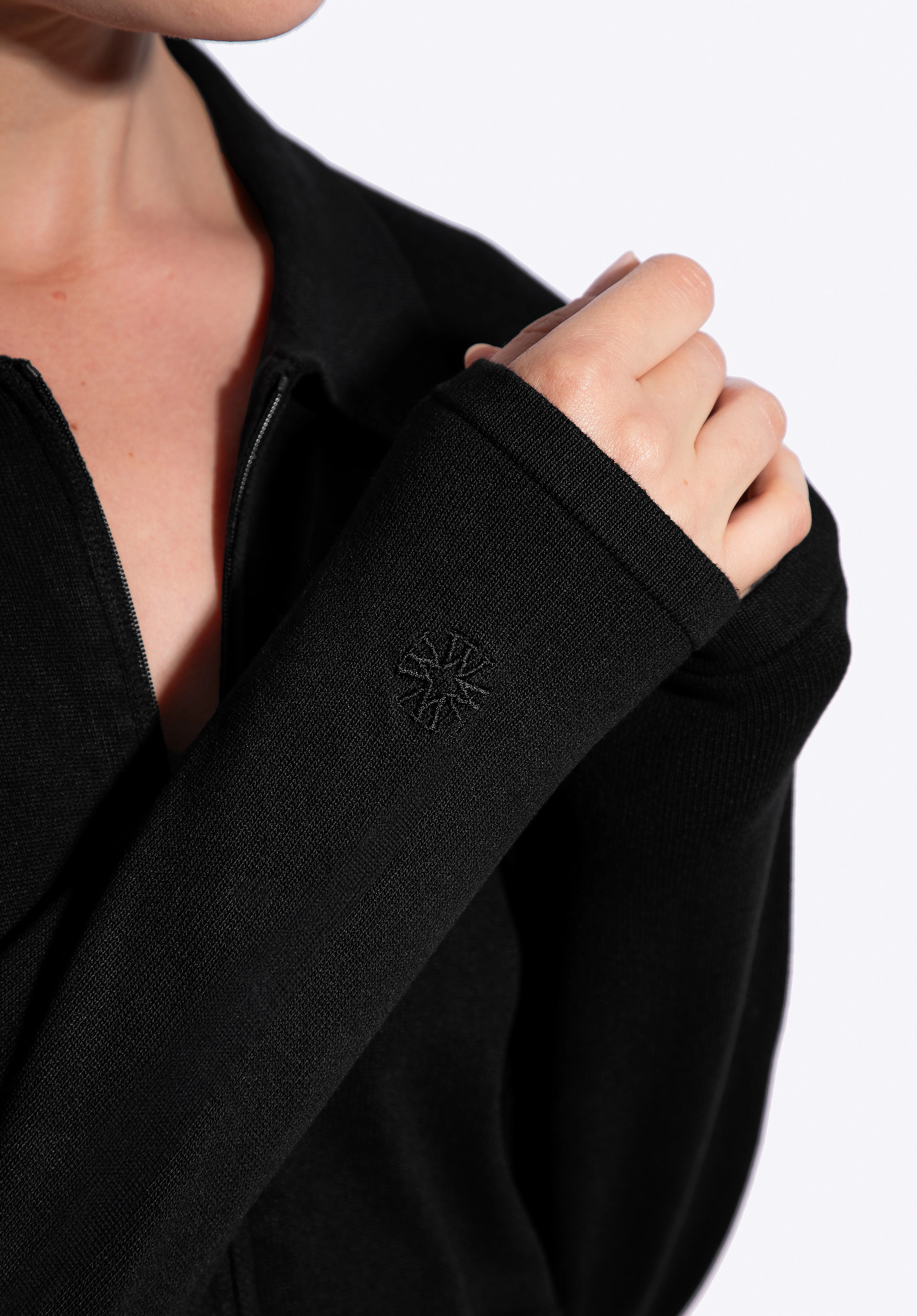 Rozpinana bluza damska czarna