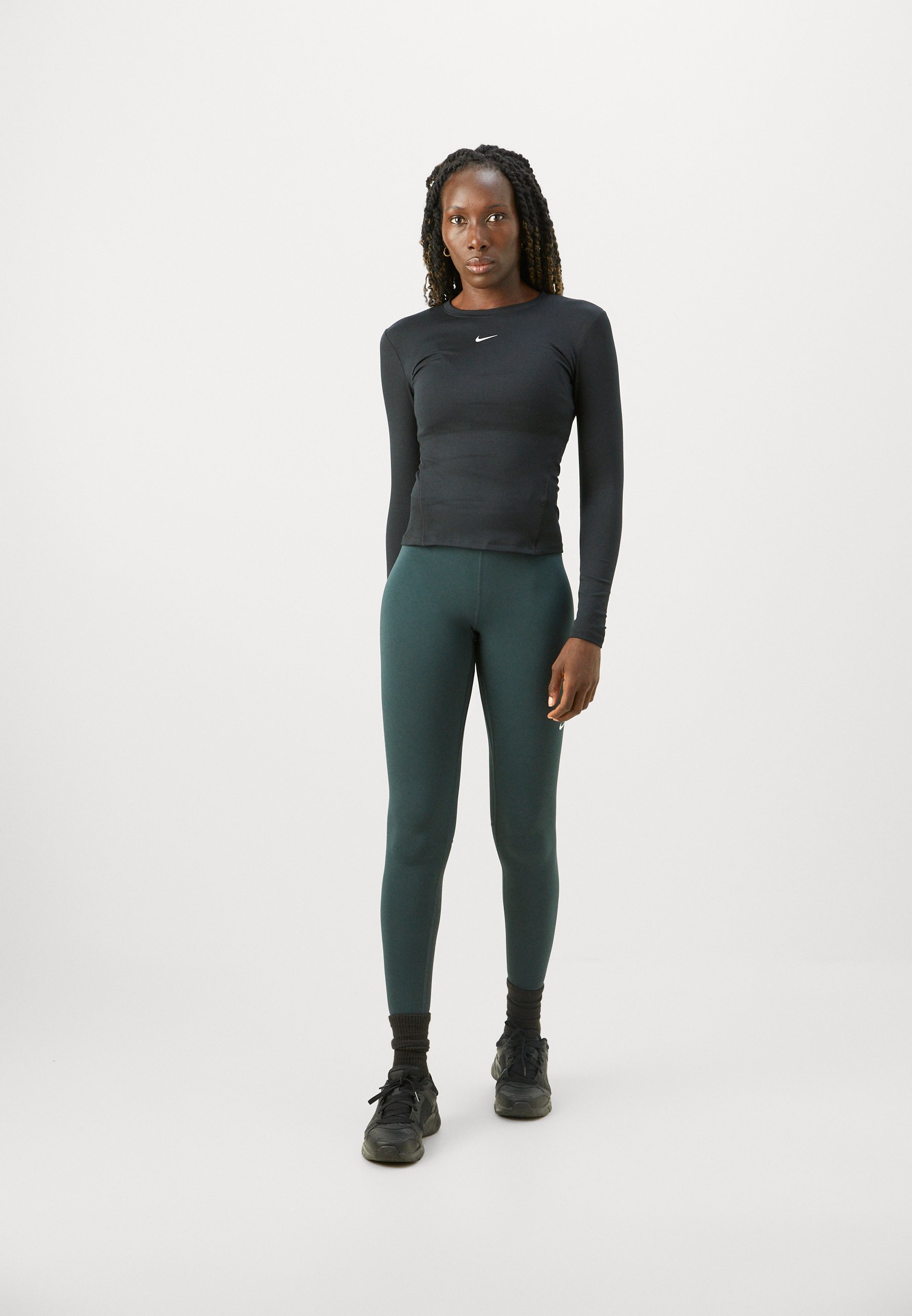 Nike Performance ONE TOP - Top met lange mouwen - zwart/wit