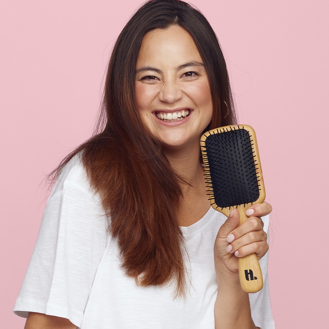 Bambusová plochá kefa Hairlust Flat and Paddle Brushs - 130 g