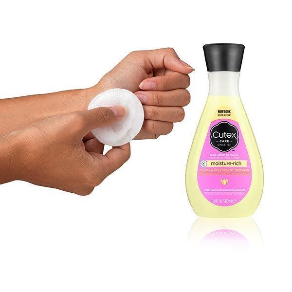 Cutex hidratáló körömlakklemosó 200ml