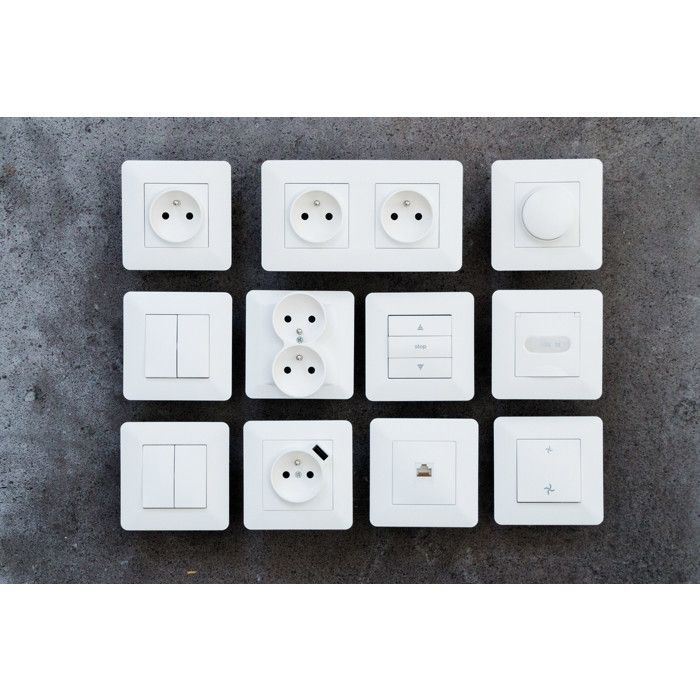 Tomada pré-cabeada 2P+E 16A - branca - Zenitech