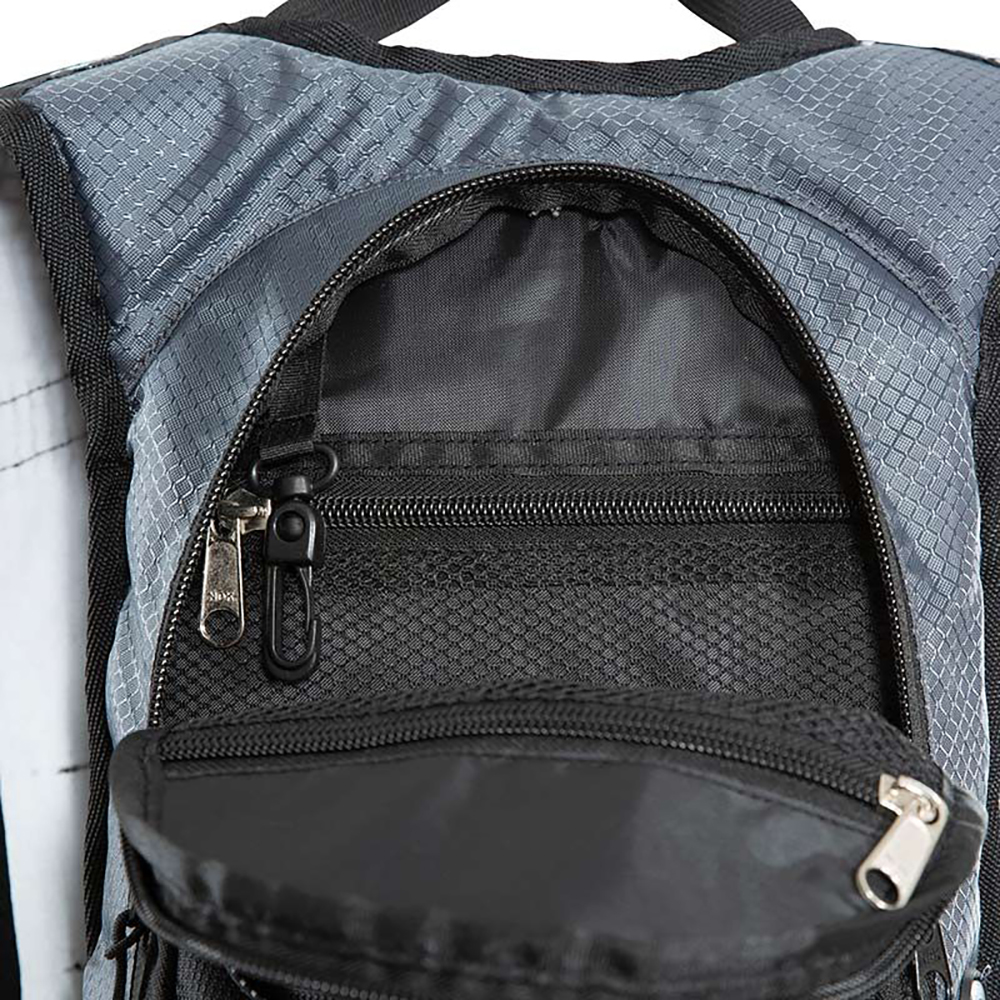 Tükrös Modell Sports Hydration Mochila (15 literes) Víztartállyal (2 literes)