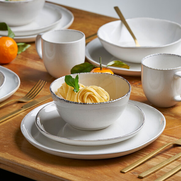 Urban kombinasjonsservise, kremfarget, 16 deler.