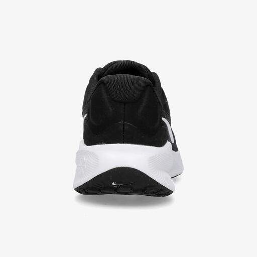  Nike Revolution 7
