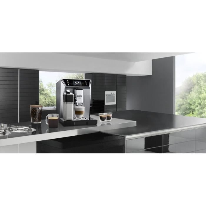 Cafetera espresso DELONGHI 0132217051 PrimaDonna Class con molinillo - Depósito de agua de 2 L - Prepara 2 tazas simultáneamente - Tolva de granos de 400 g - Metal y negro