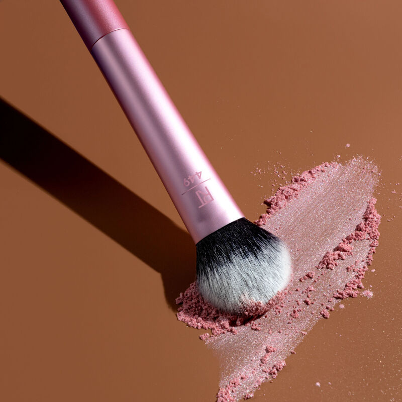 Real Techniques Tapered Cheek Blush
