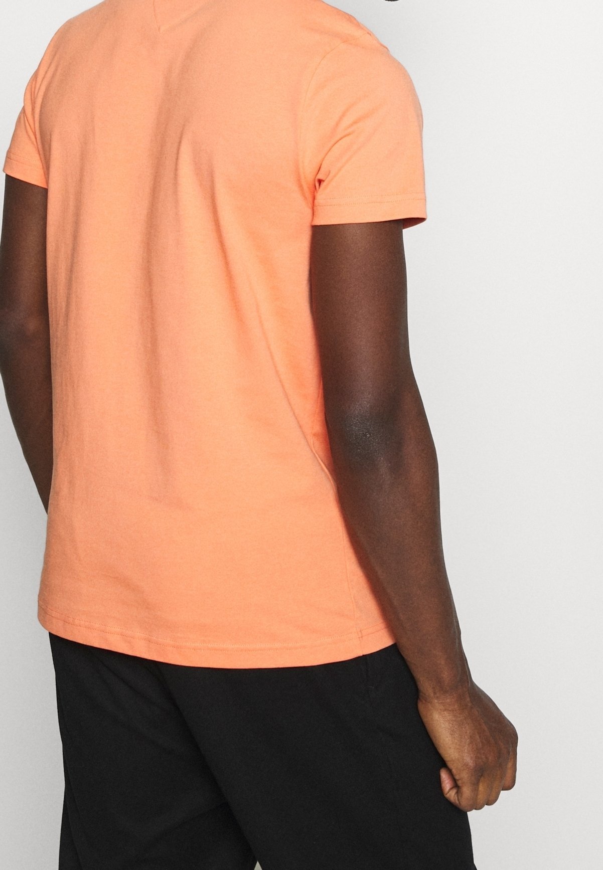 T-shirt Tommy Hilfiger con stampa - arancione