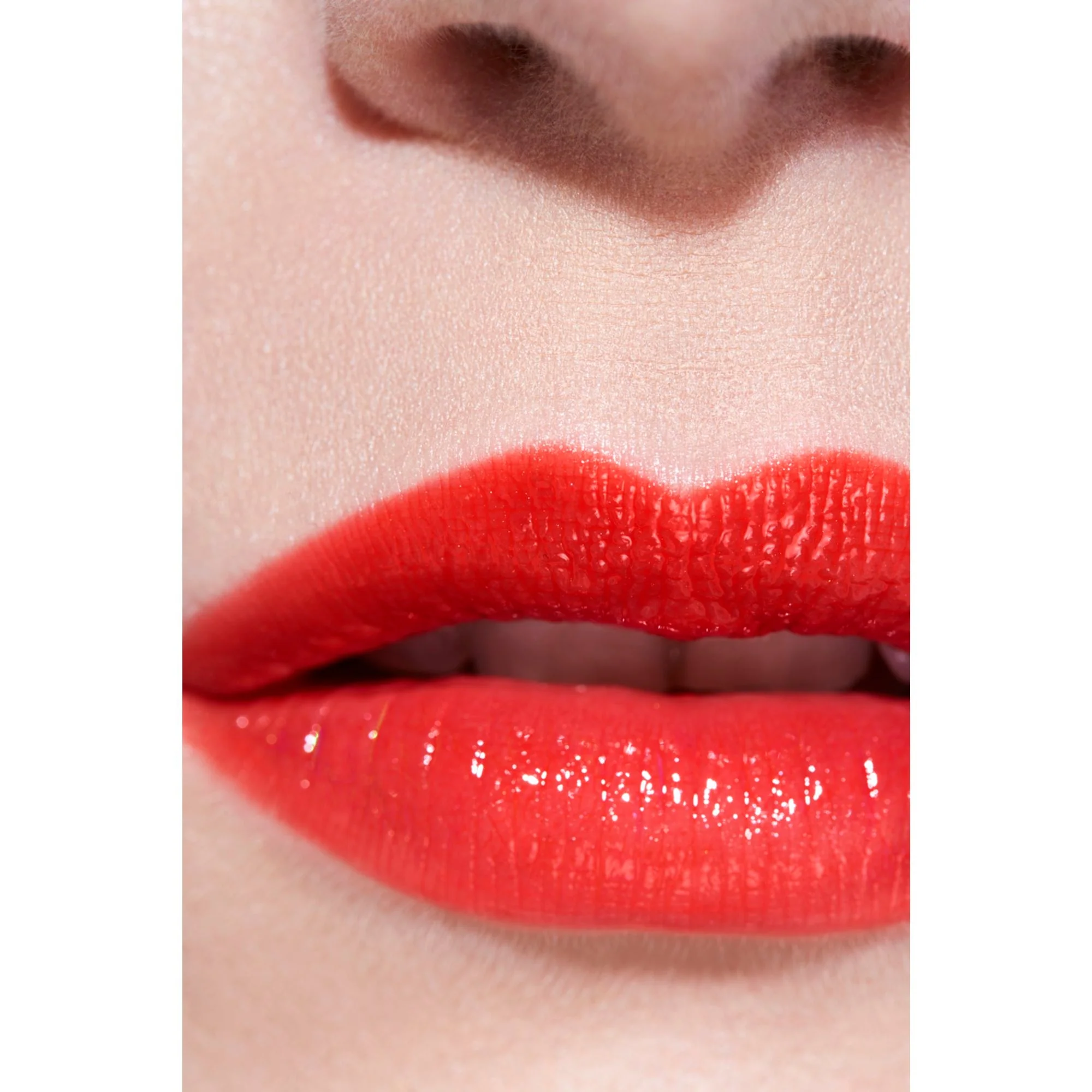 ROUGE COCO FLASH - COLORE, BRILLANTEZZA E INTENSITÀ IN UN FLASH