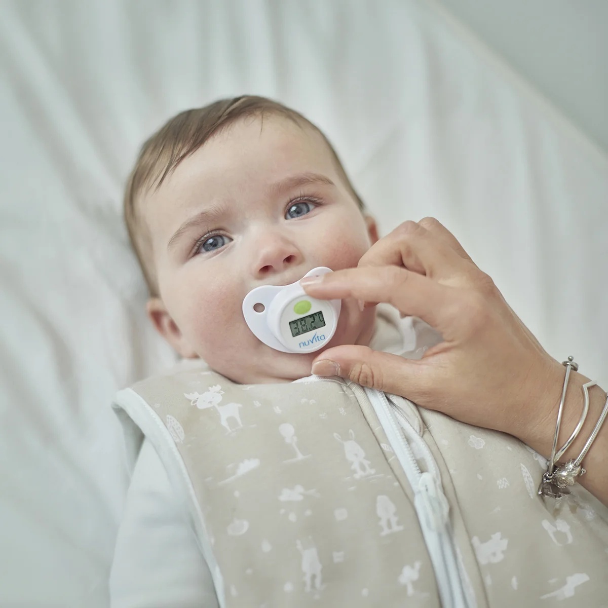 Thermomètre Nuvita avec tétine pour nouveau-nés