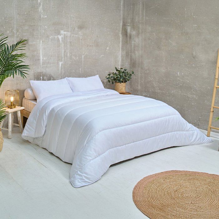Piumino avvolgente di peso medio 220x240 cm per letto matrimoniale - Rivestimento ultra morbido - 350 g/m² - Prodotto in Francia - Bianco - BLEU CALIN