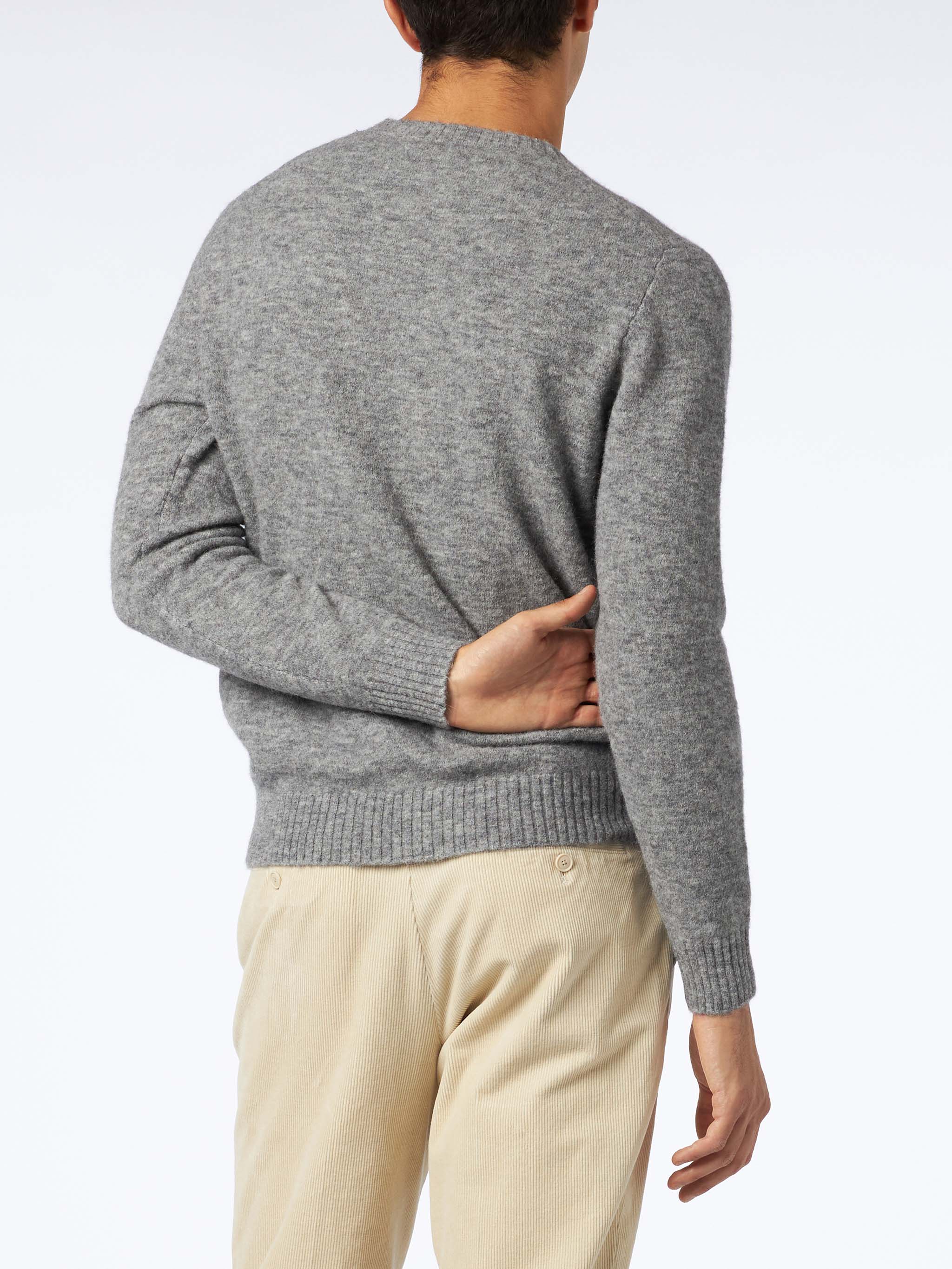 Pull homme en laine stretch grise chinée avec broderie Saint-Barth